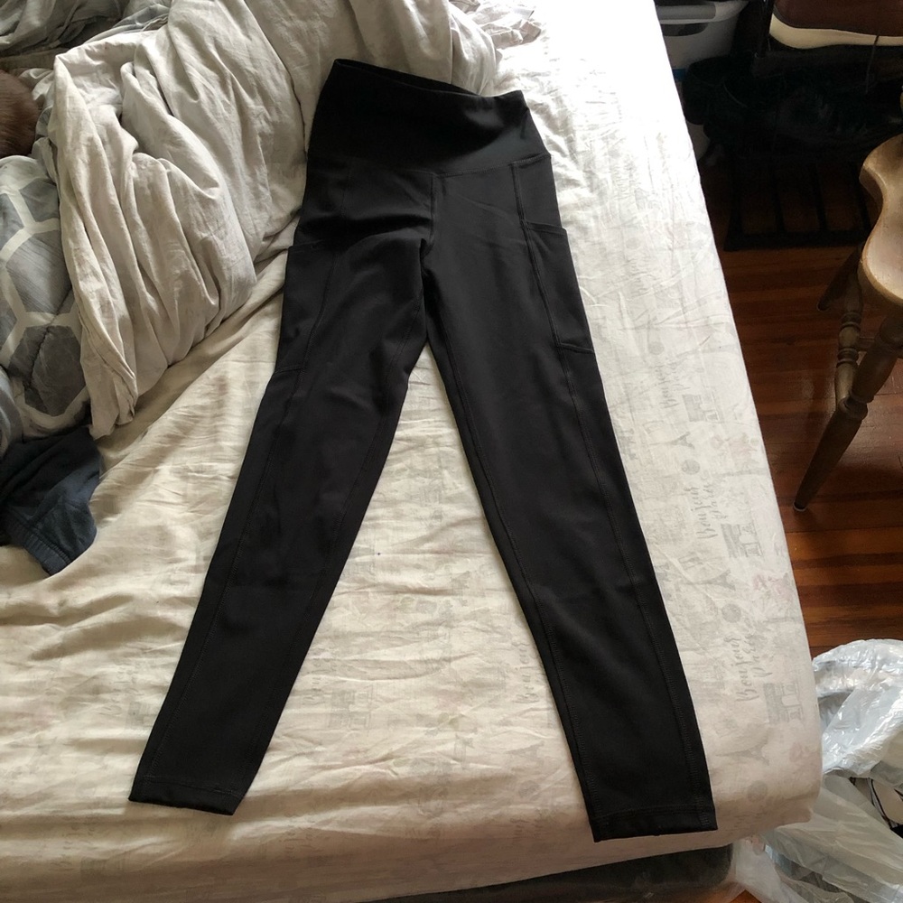 Workout leggings with pockets